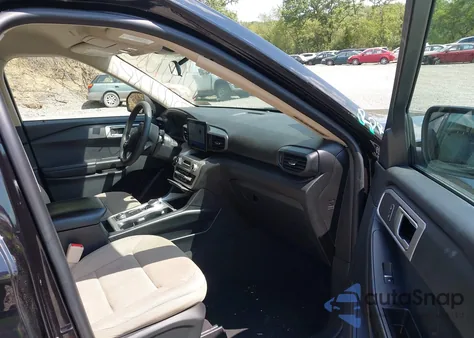 2021 Ford Explorer z USA, uszkodzony, nr VIN 1FMSK8BHXMGB97241